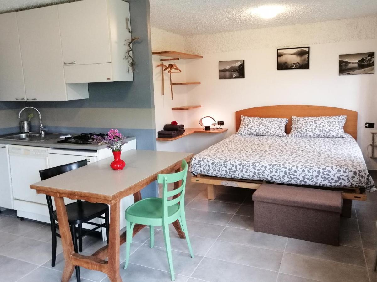 Casetta Del Molo Mandello del Lario Bagian luar foto