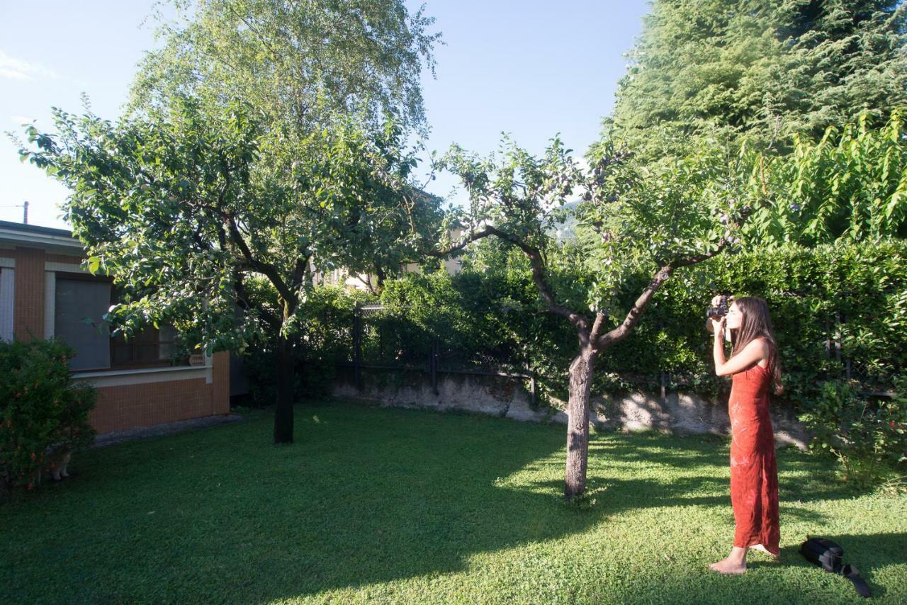 Casetta Del Molo Mandello del Lario Bagian luar foto