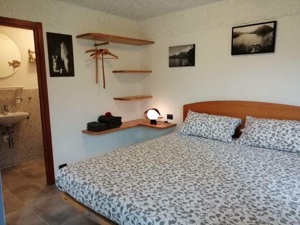 Casetta Del Molo Mandello del Lario Bagian luar foto